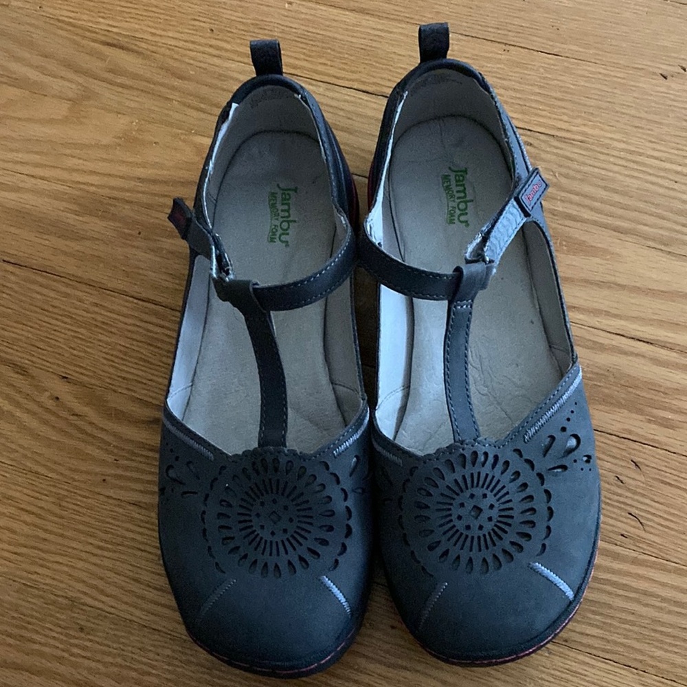 Jambu leather memory foam sandals size 10 grey and pink all terrain traction